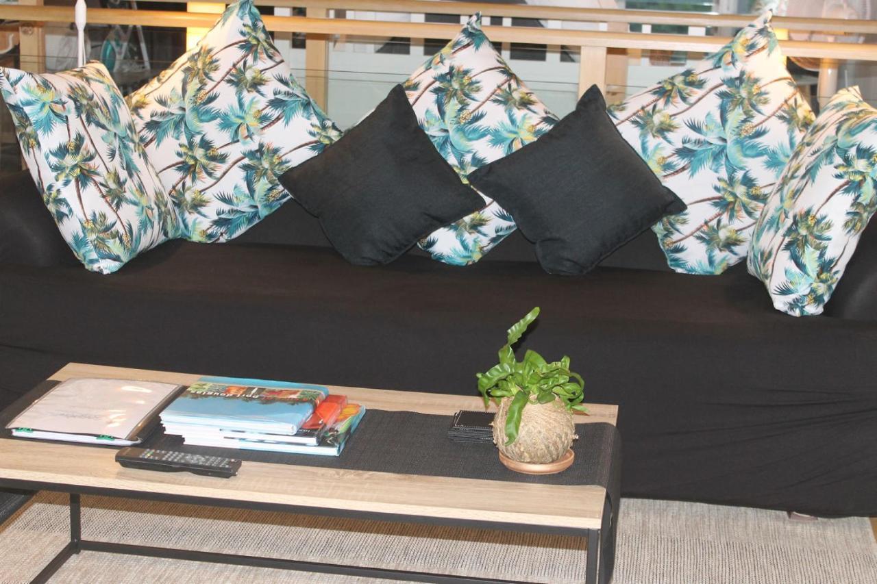 Seaviews Oak Beach Buitenkant foto